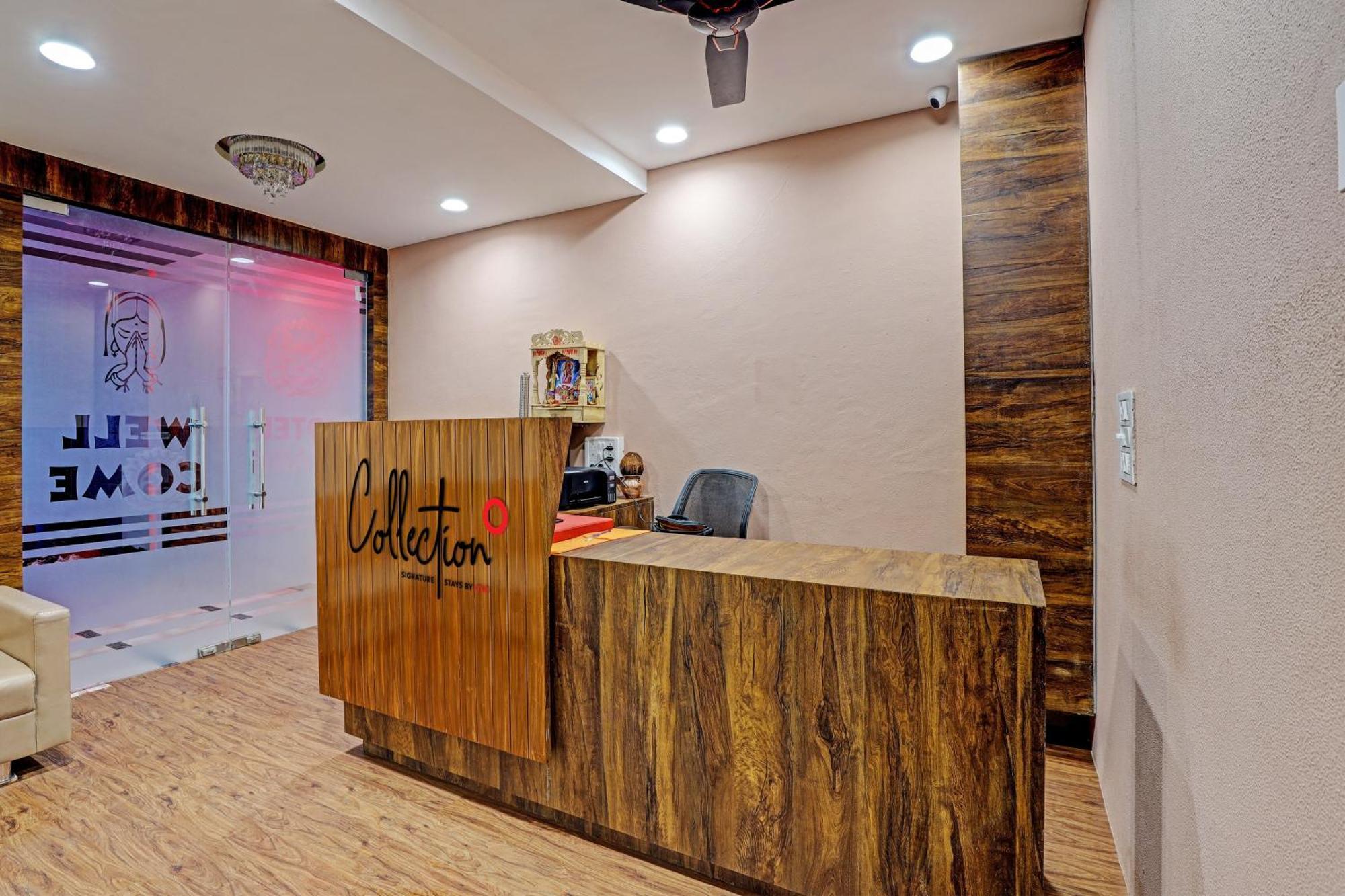Collection O Hotel Swarg 수라트 외부 사진